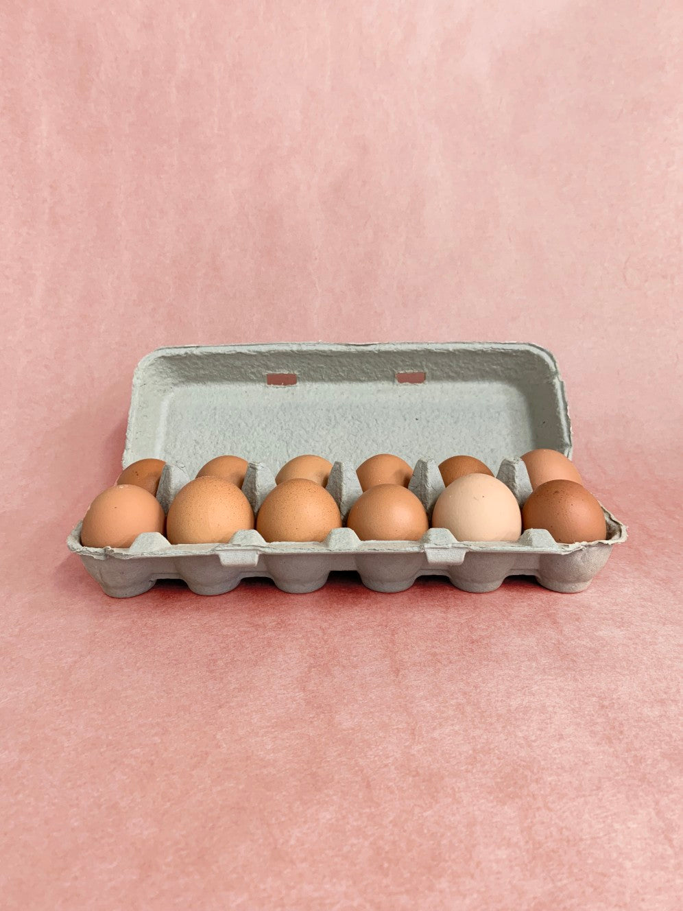 Oeufs, par la douzaine